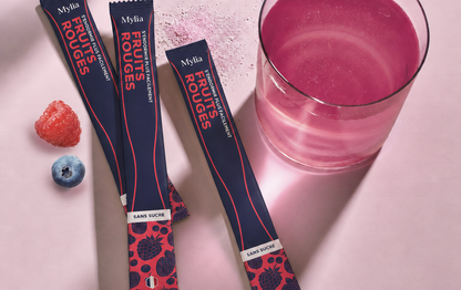 Mylia Nuit - sticks, verre et fruits rouges